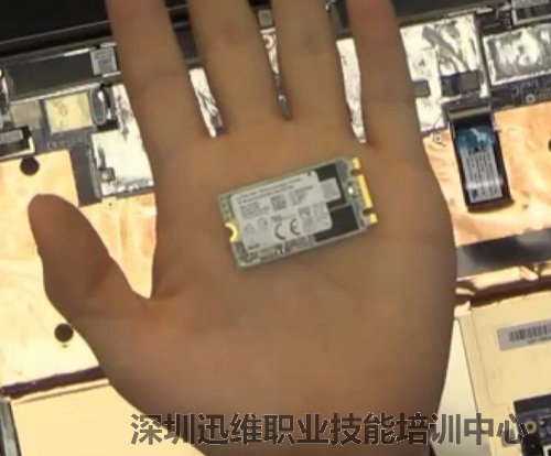 没有风扇的笔记本性能如何？华为MateBook X 拆机一探究竟!