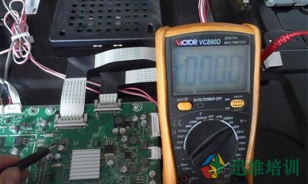 海信液晶电视LED55T28GPN灰屏故障维修