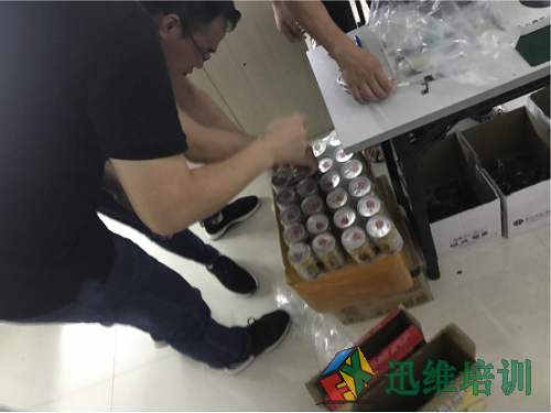 迅维培训智能手机一期学员游玩凤凰山，这次有点不一样哦！