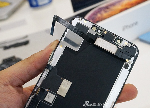 iPhone XS Max拆解