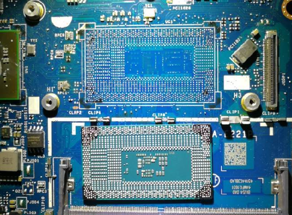 联想310S-14IKB笔记本摔后开机不显示维修 图7