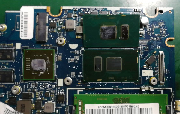 联想310S-14IKB笔记本摔后开机不显示维修 图8