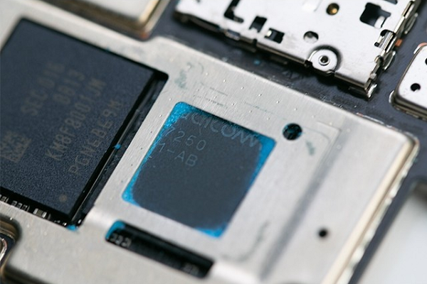 5G手机iQOO Z1x拆解 图10