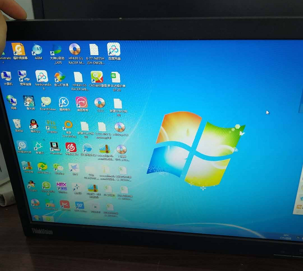 联想te20-14液晶显示器黑屏不显示通病维修 图2