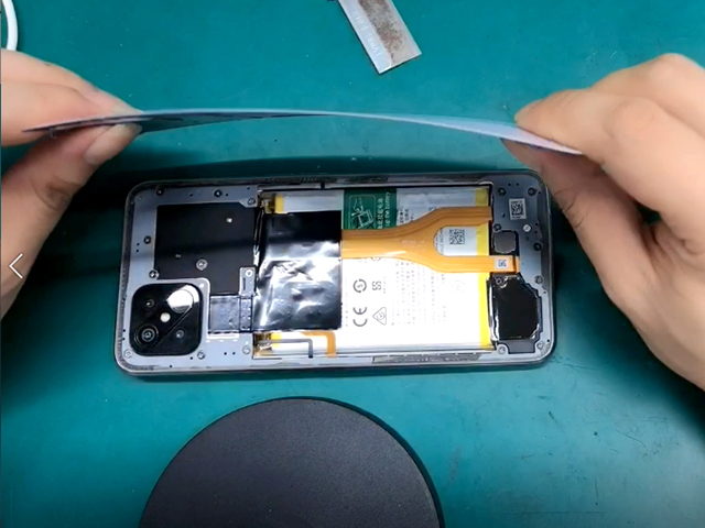 5G手机OPPO A92S拆机 图3