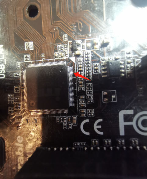 技嘉GA-H81M-DS2主板启动后10~12秒掉电，显示屏不亮维修 图2