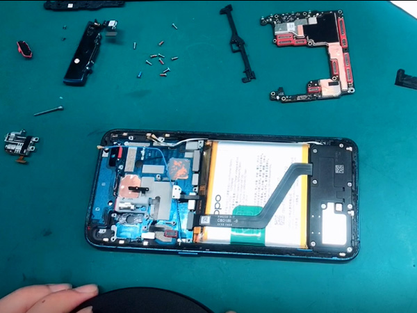 十倍变焦版OPPO RENO手机拆机 图8