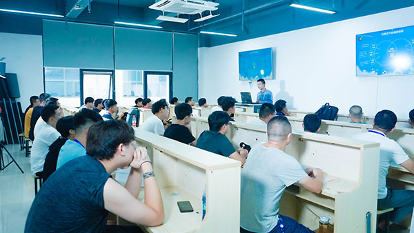 迅维实地培训2021年8月份开学典礼 图3