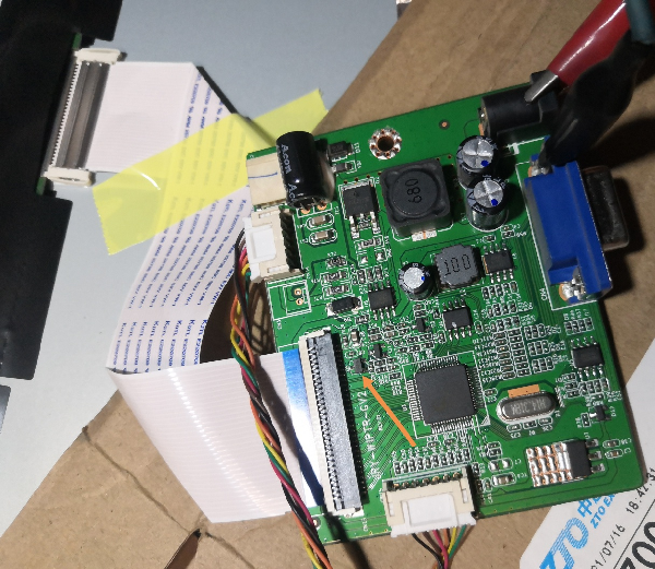 冠捷（AOC）E2280SW显示器开机绿灯闪烁，屏幕不亮维修 图1