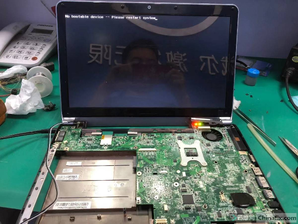 海尔T6笔记本不开机，开机瞬间掉电维修 图7
